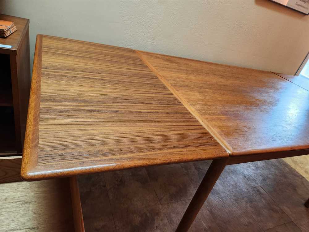 Teak Draw Leaf Table