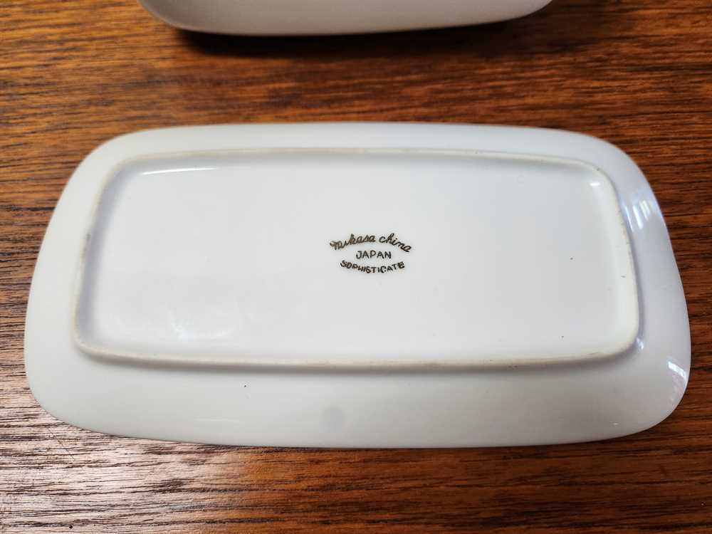 Mikasa Sophisticate Butter Dish