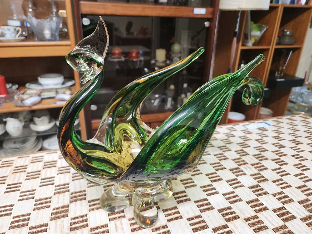 Lorraine Glass Large Art Glass Bird