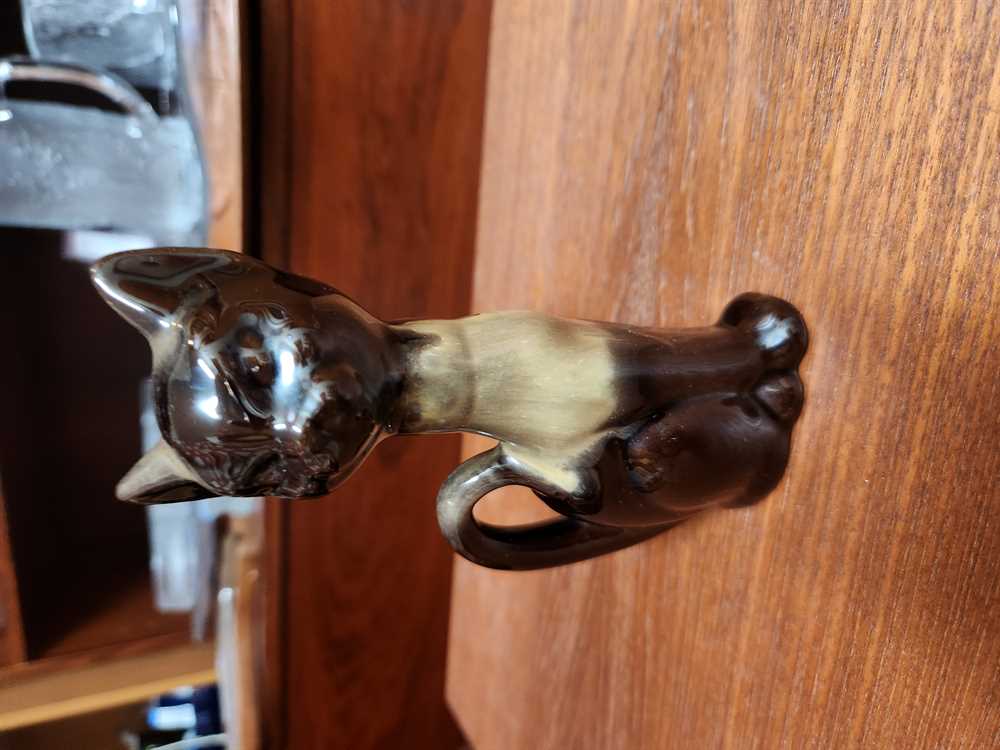 Vintage Ceramic Cat