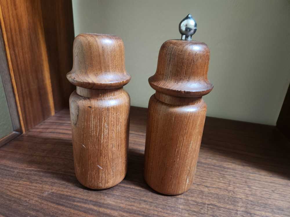 Teak Salt and Pepper Set