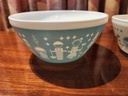 Pyrex Vintage Charms 4 Bowl Butterprint Mixer Set