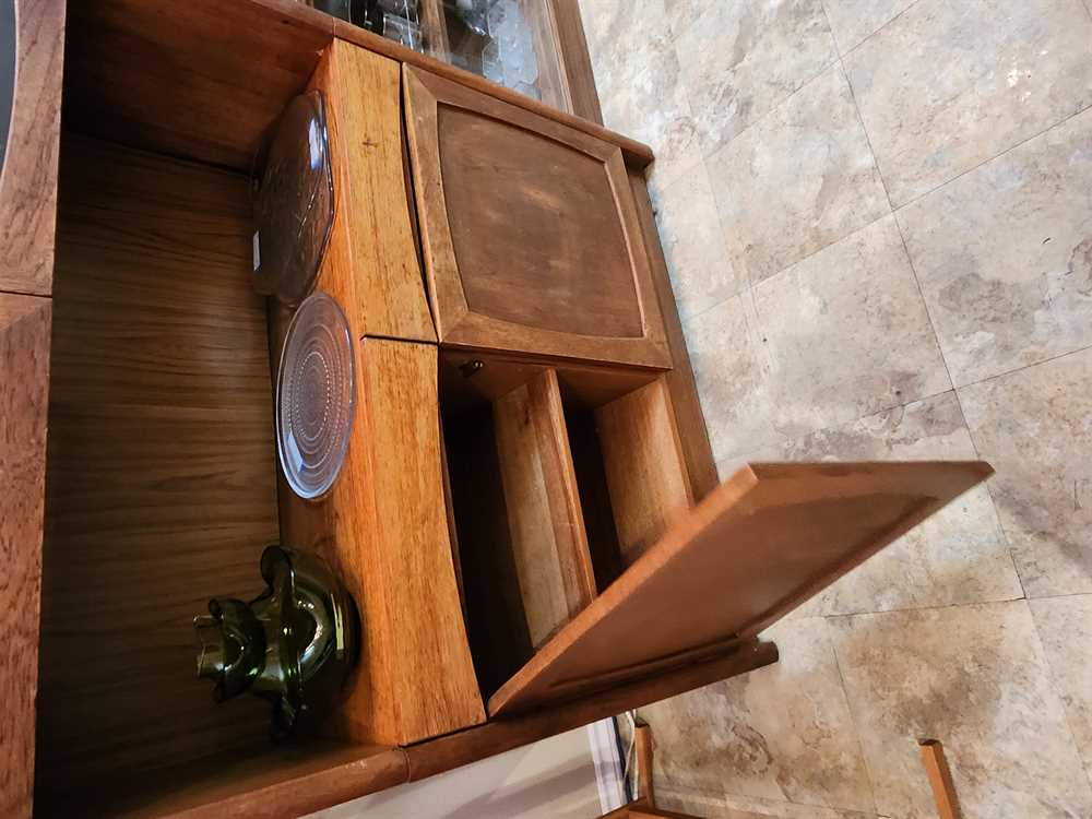 Nordic Furniture Display Cabinet