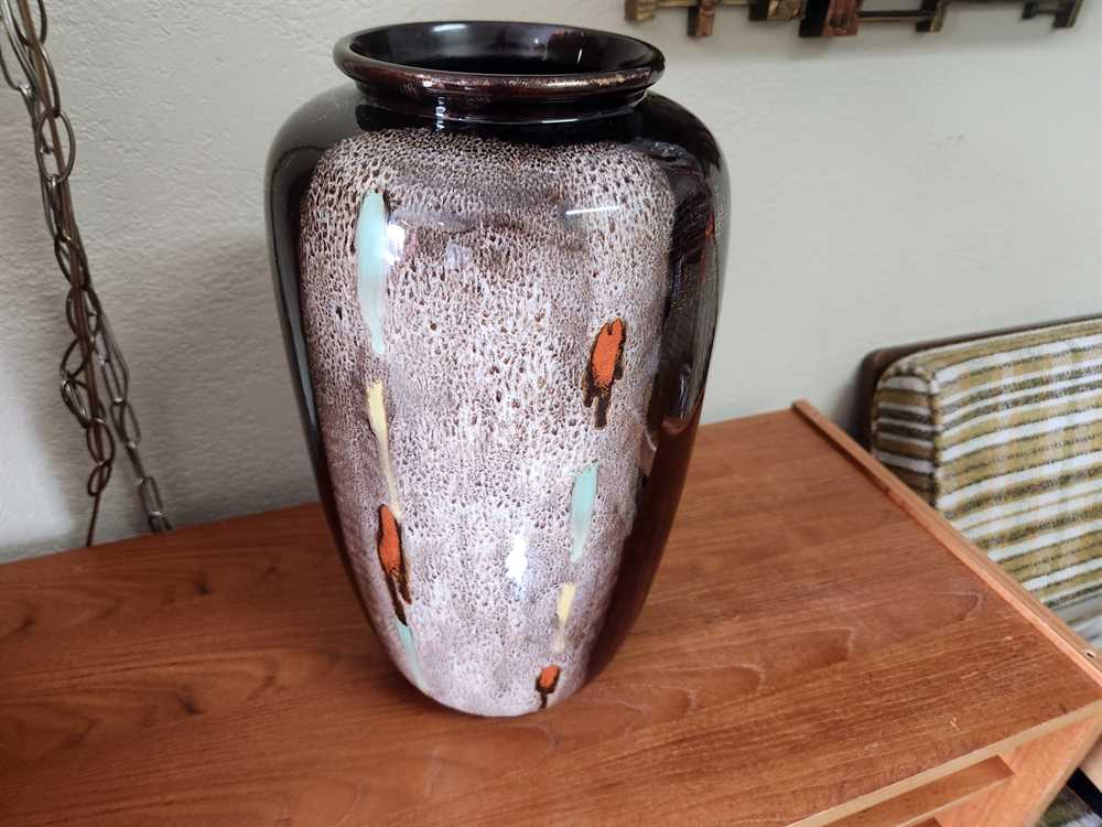 West German Pottery 435-38 Large Floor Vase