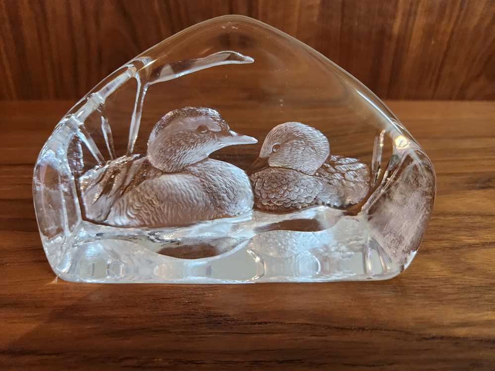 Mats Jonasson Ducks Glass Sculpture
