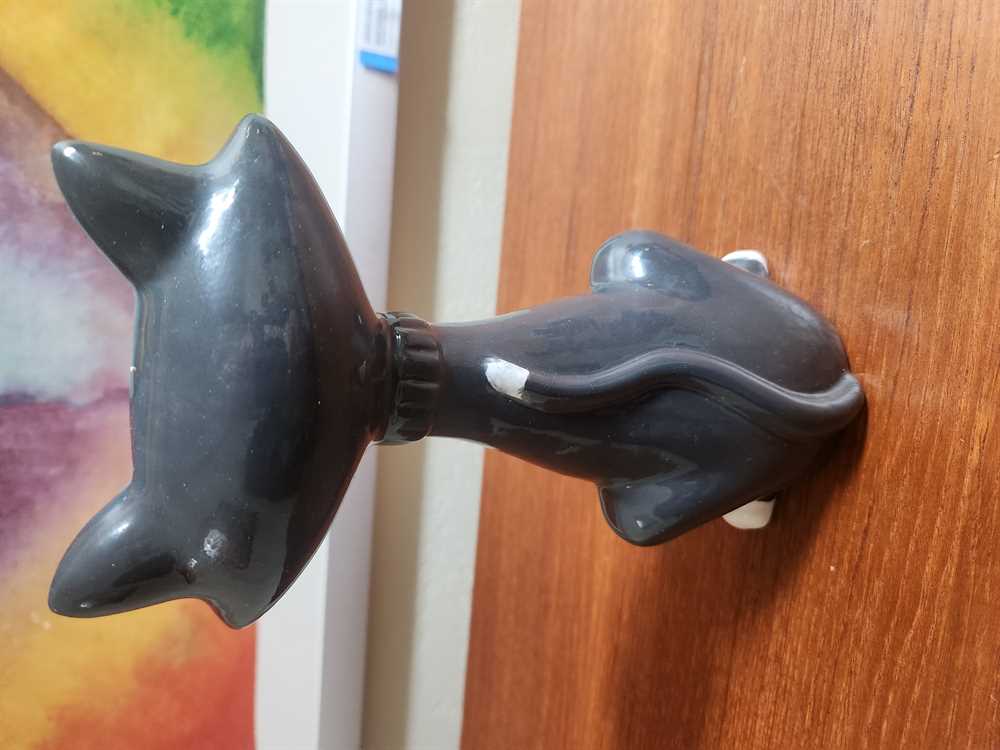 Vintage Ceramic Cat