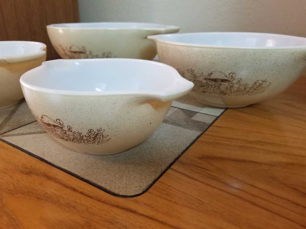 Pyrex Forest Fancies Full Cinderella Set (441-444)