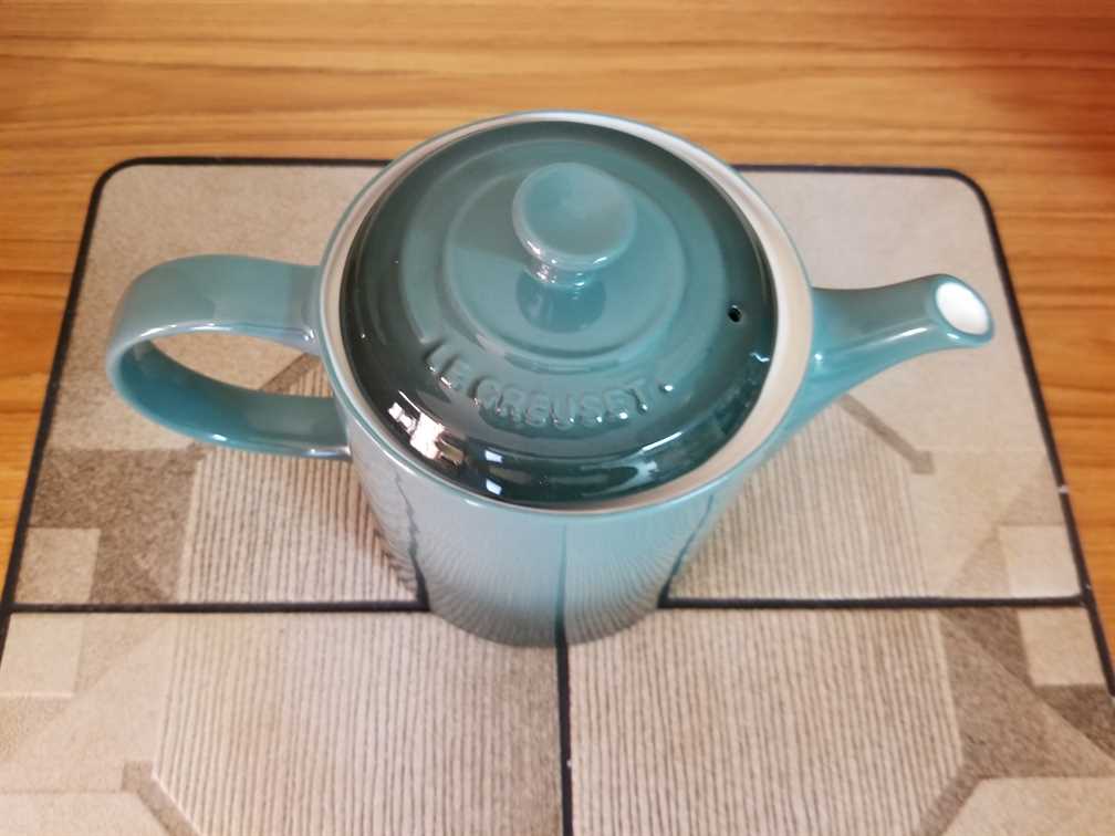 Le Creuset Teapot