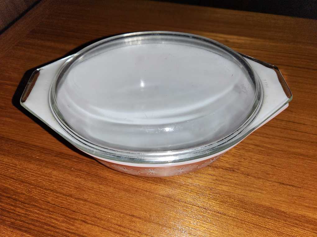 Pyrex Pink Daisy 043