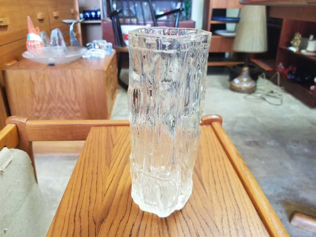 Ravenhead UK Large Ice Bark Vase