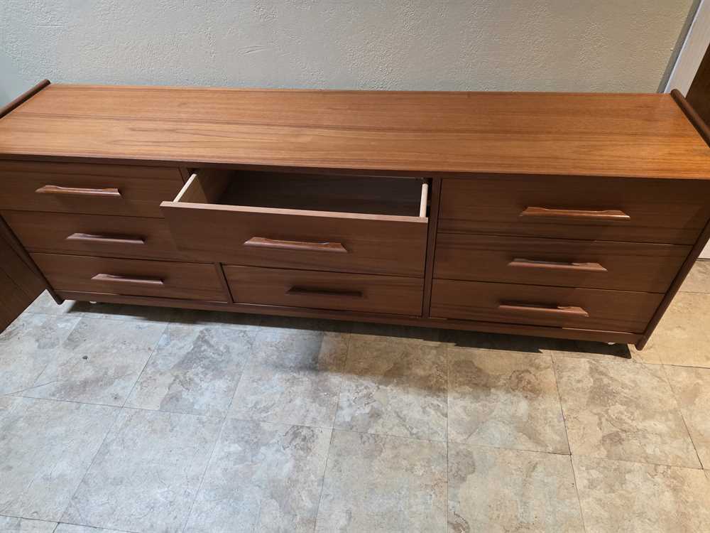 Design Furn. MFG Canada Teak 9 Drawer Lowboy Dresser