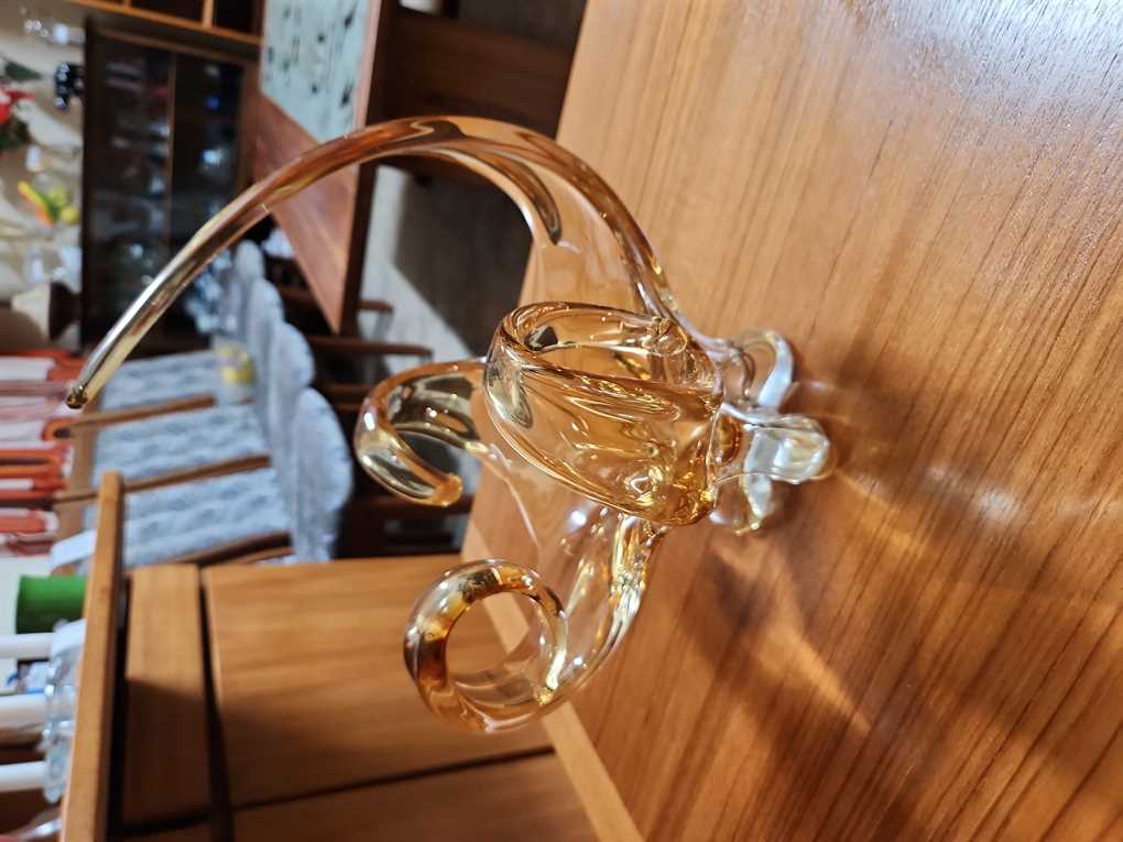 Amber Chalet Glass Basket / Centerpiece