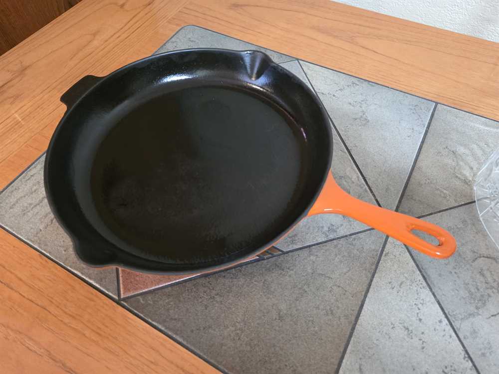 Le Creuset Large 30 Cast Iron Skillet