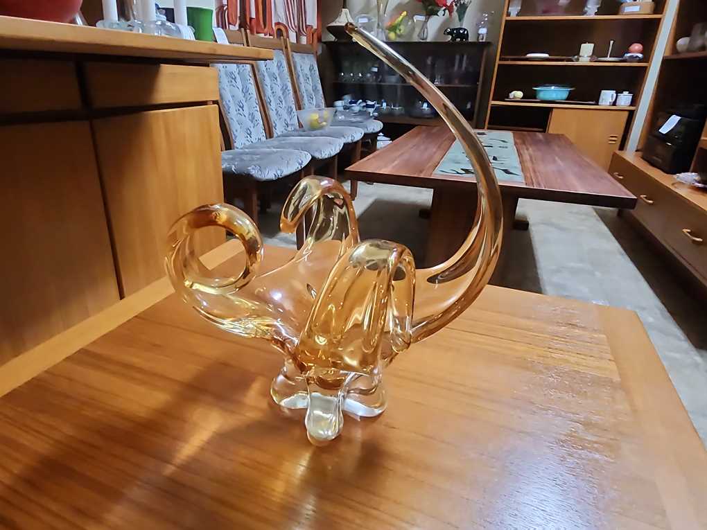 Amber Chalet Glass Basket / Centerpiece