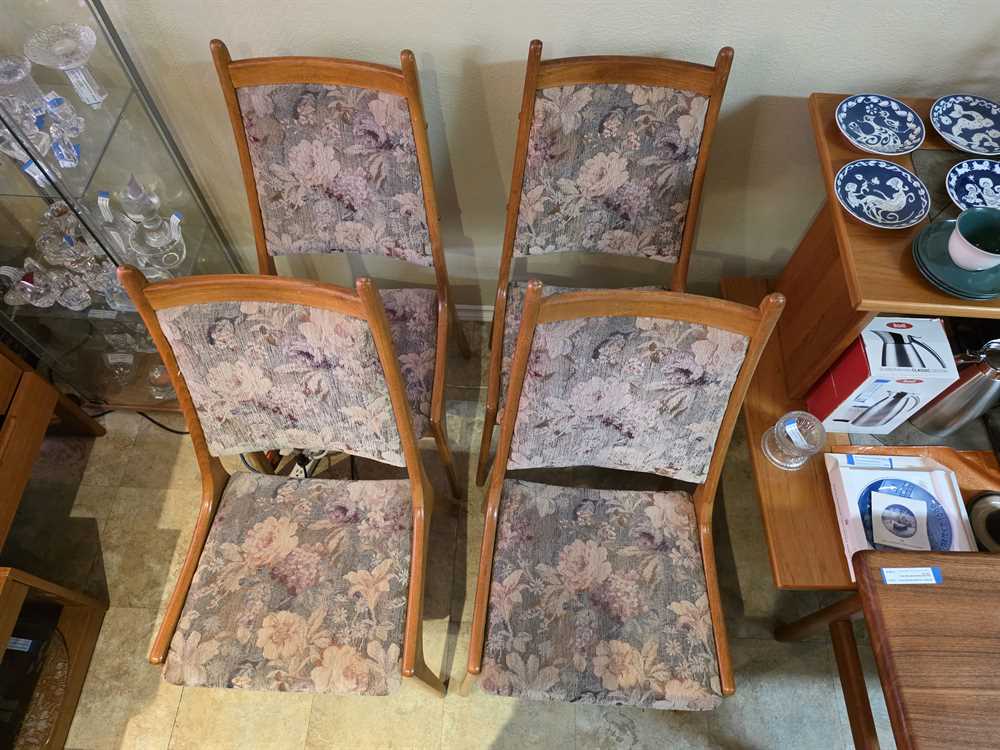Set of 4 Nordic Furniture Teak Mid Back Dining Chairs