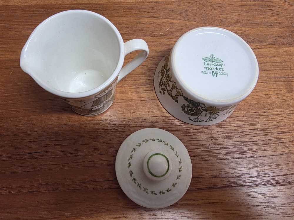 Turi Design Figgjo Market Cream and Sugar