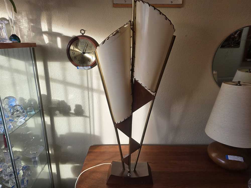 Majestic Lamp Company Double Cone Table Lamp