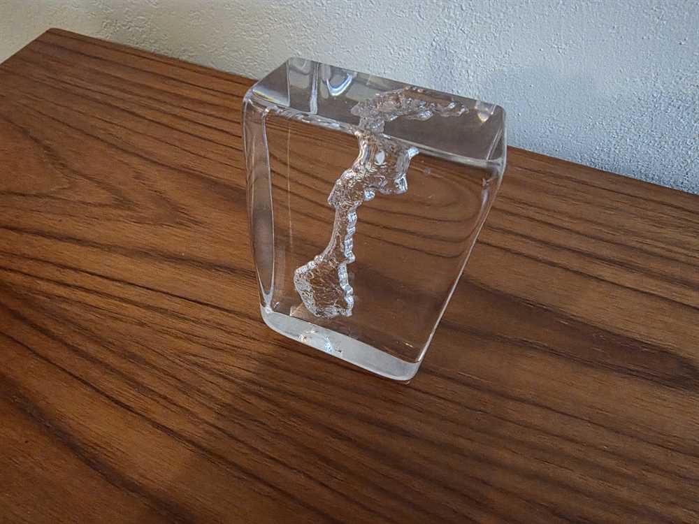 Hadeland Glass Norway Glass sculpture - Norway Relief Map