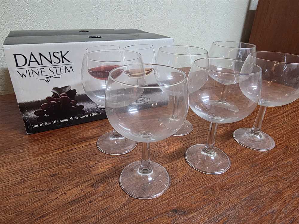 Set of 6 Dansk Wine Stem "Wine Lovers" Glasses. - Holland