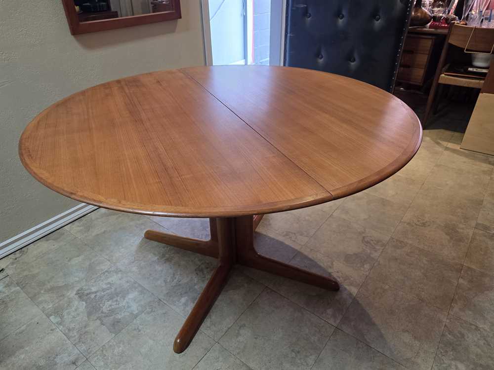 Danish Teak Round to Oval Dining Table w/ 2 Leaves