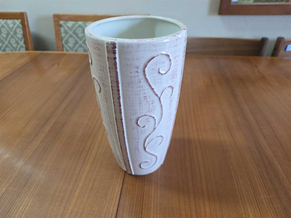 Laurentian Pottery Canada Vase