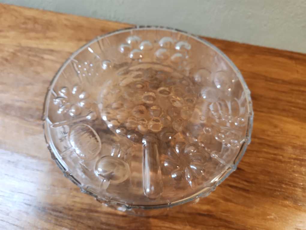 Iittala/Nuutajarvi/Arabia Flora 9.5" Salad Bowl