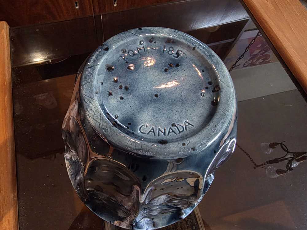 PQM Pottery Canada Planter #185