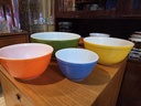 Pyrex Reverse Primary Mixing Bowl Set (401-404)
