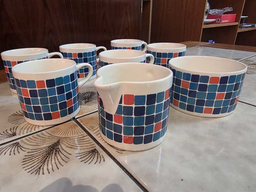 Melita Blue & Red Moscaic 7-17 Coffee Set - 6 Cups w/ Cream & Sugar