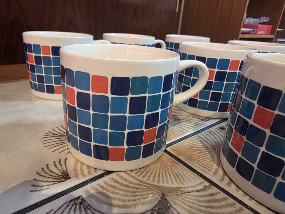 Melita Blue & Red Moscaic 7-17 Coffee Set - 6 Cups w/ Cream & Sugar