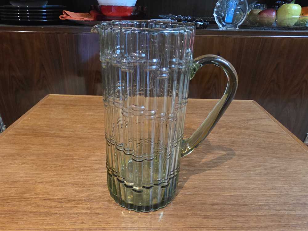 Riihimaen Lasi Jasas Avacodo Green Bamboo Pitcher by Erkkitapio Siiroinen