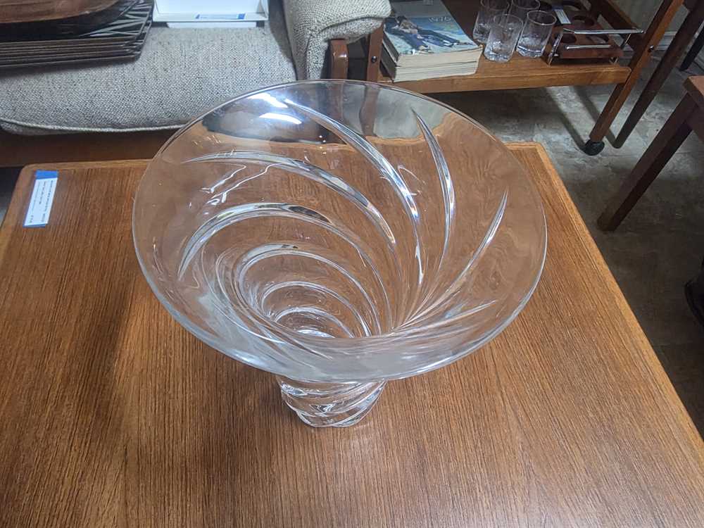 JG Durand France Torciglione (Twisted Ribbing) Crystal Vase