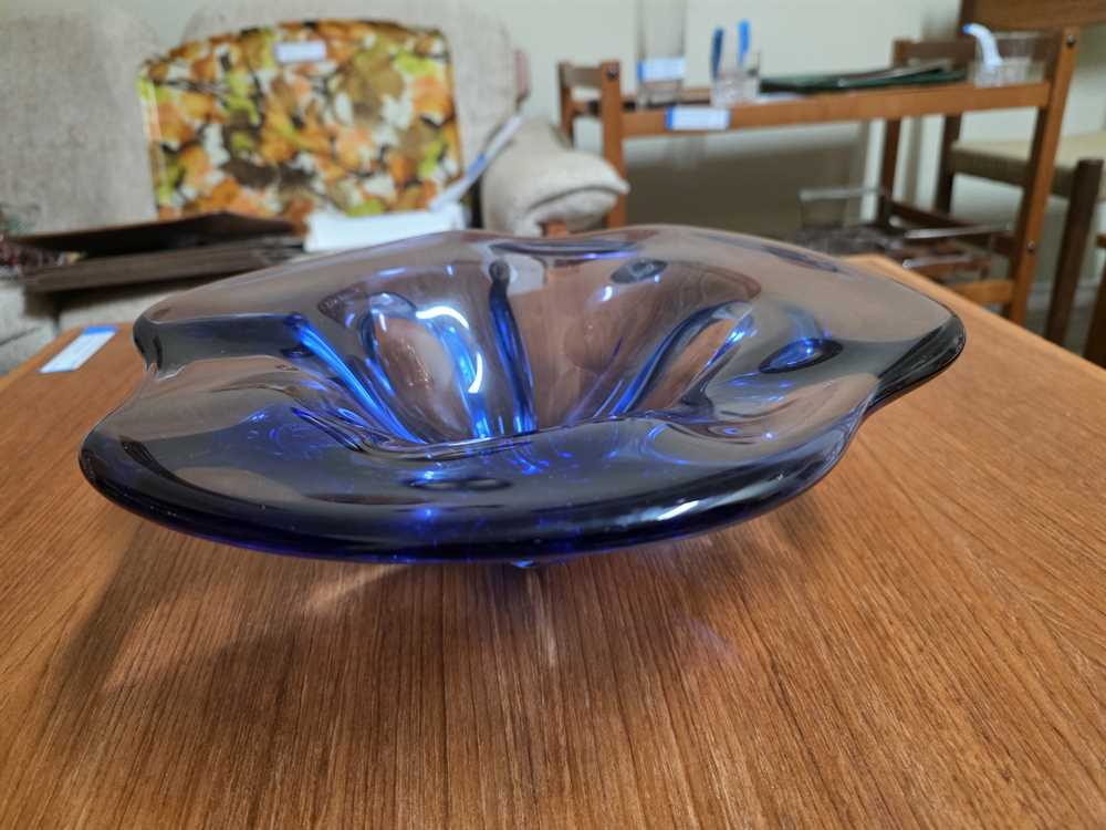 4 Petal Floral Bowl in Blue by Jan Beranek for Skrdlovice Czech Republic, 1960s