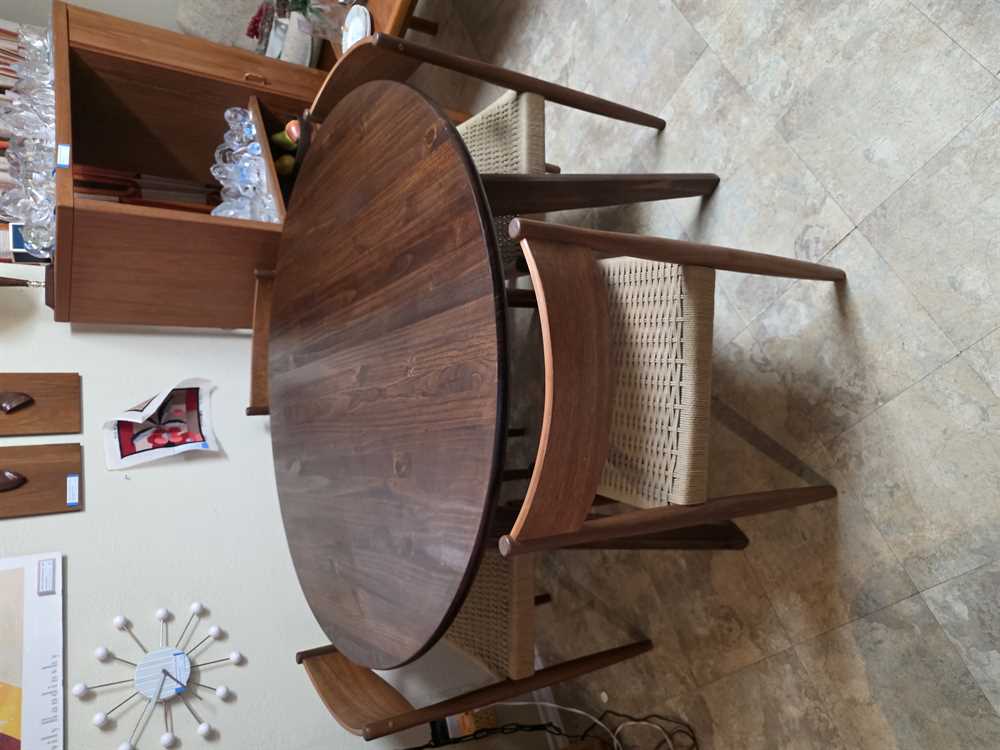 Fanica Solid Walnut Round Dining/Kitchen Table