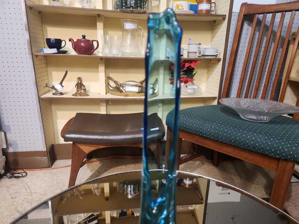LE Smith Swung Vase 15"