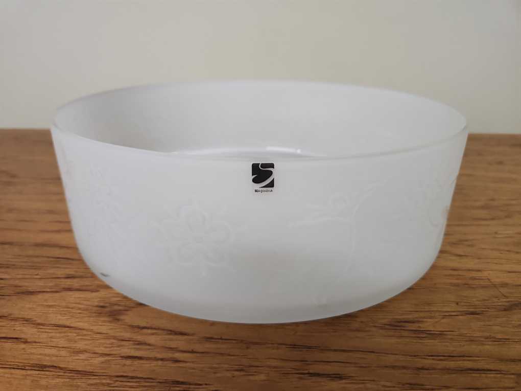 SEA Glasbruk Sweden Floral Serving Bowl 12" by Olle Brozen