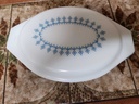 Pyrex Blue Garland 045