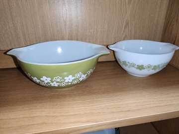 Set of 4 Pyrex Spring Blossom Cinderella Bowls 441-444