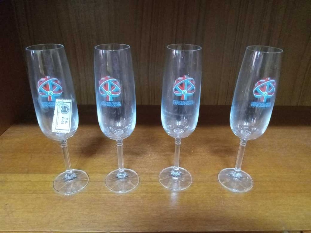 Bohemia Vancouver Expo Set of 4 Champagne Flutes with Box