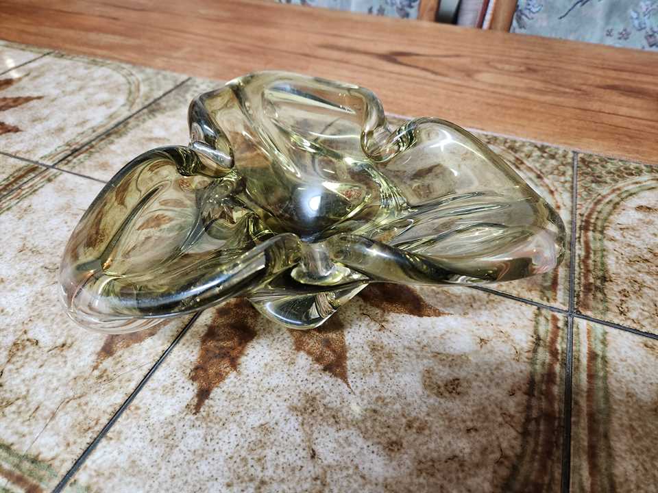 Small Green Chalet Glass Basket