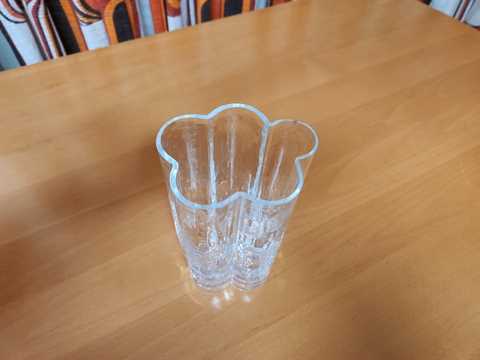 SEA Glasbruk Sweden Pauline Cloud Vase 8" Signed Sea/RS