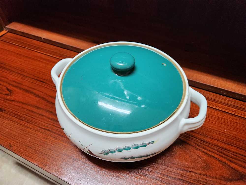 Denby Greenwheat Large Casserole