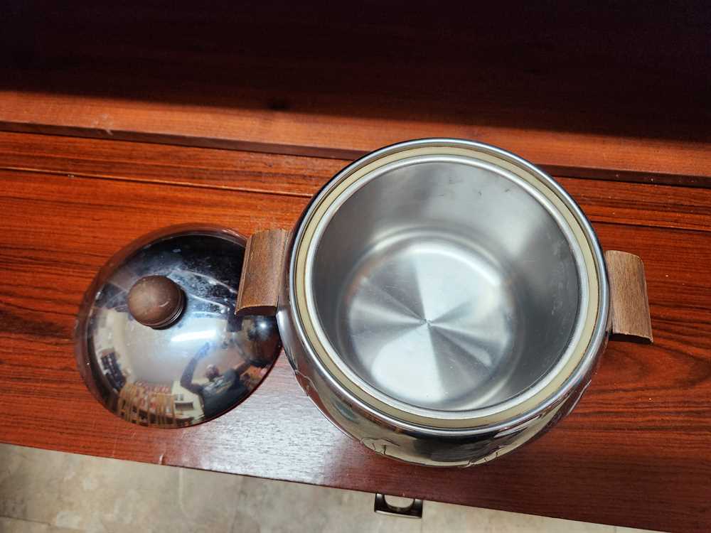 Westbend Penguin Server / Wood Handles