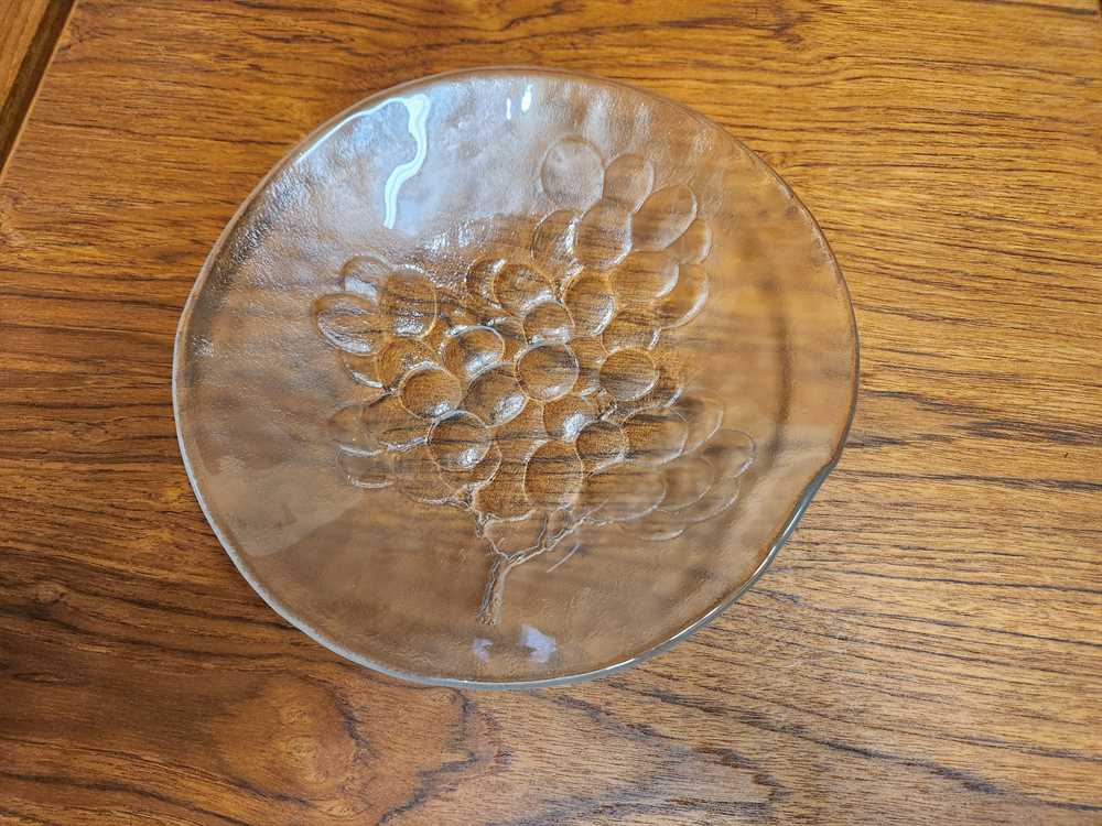 Kosta Boda Grapes Shallow Serving Bowl by Ann Warff 