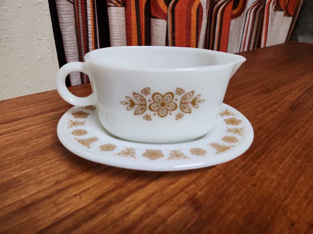 Pyrex Butterfly Gold Gravy Boat