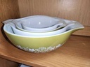 Set of 4 Pyrex Spring Blossom Cinderella Bowls 441-444