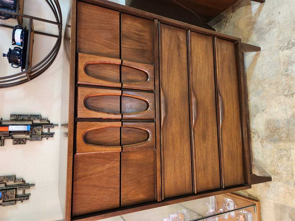 1970 Vic Art 5 Drawer Walnut Tall Boy Dresser by Victoriaville