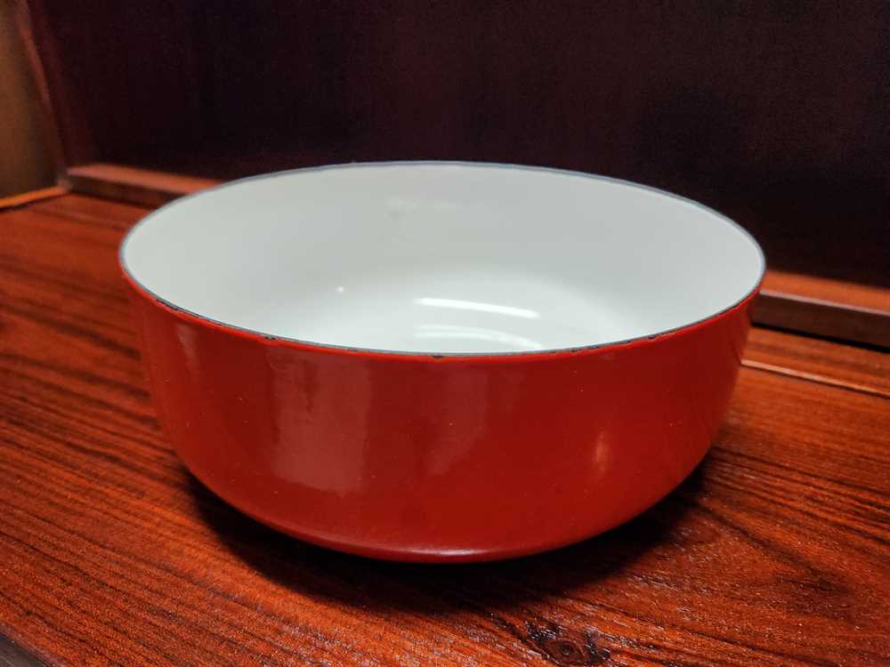 Arabia of Finland Orange Enameled Serving Bowl by Kaj Franck