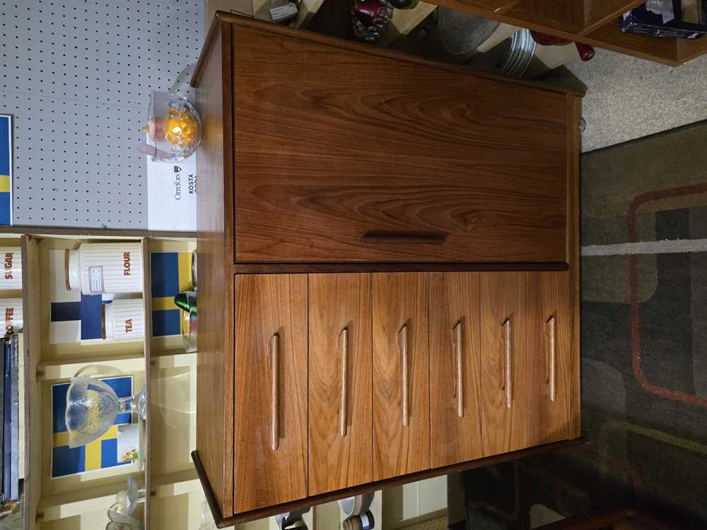 Design Furn. MFG Canada Teak Gentleman's dresser