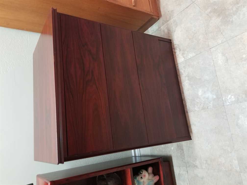 Mobican Rosewood Ladies's Vanity Dresser